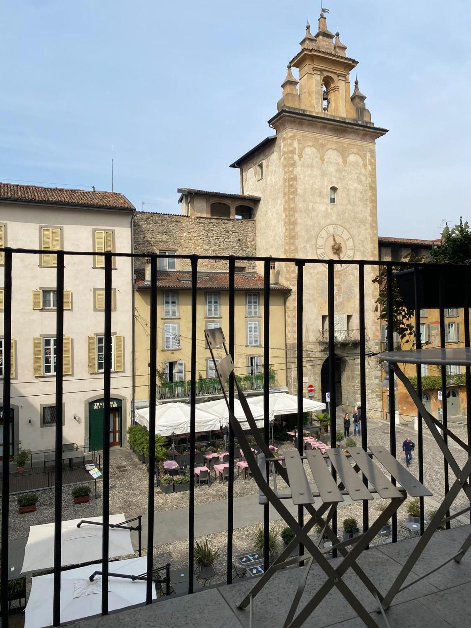 Piazza Mascheroni Home Bergamo Exterior foto